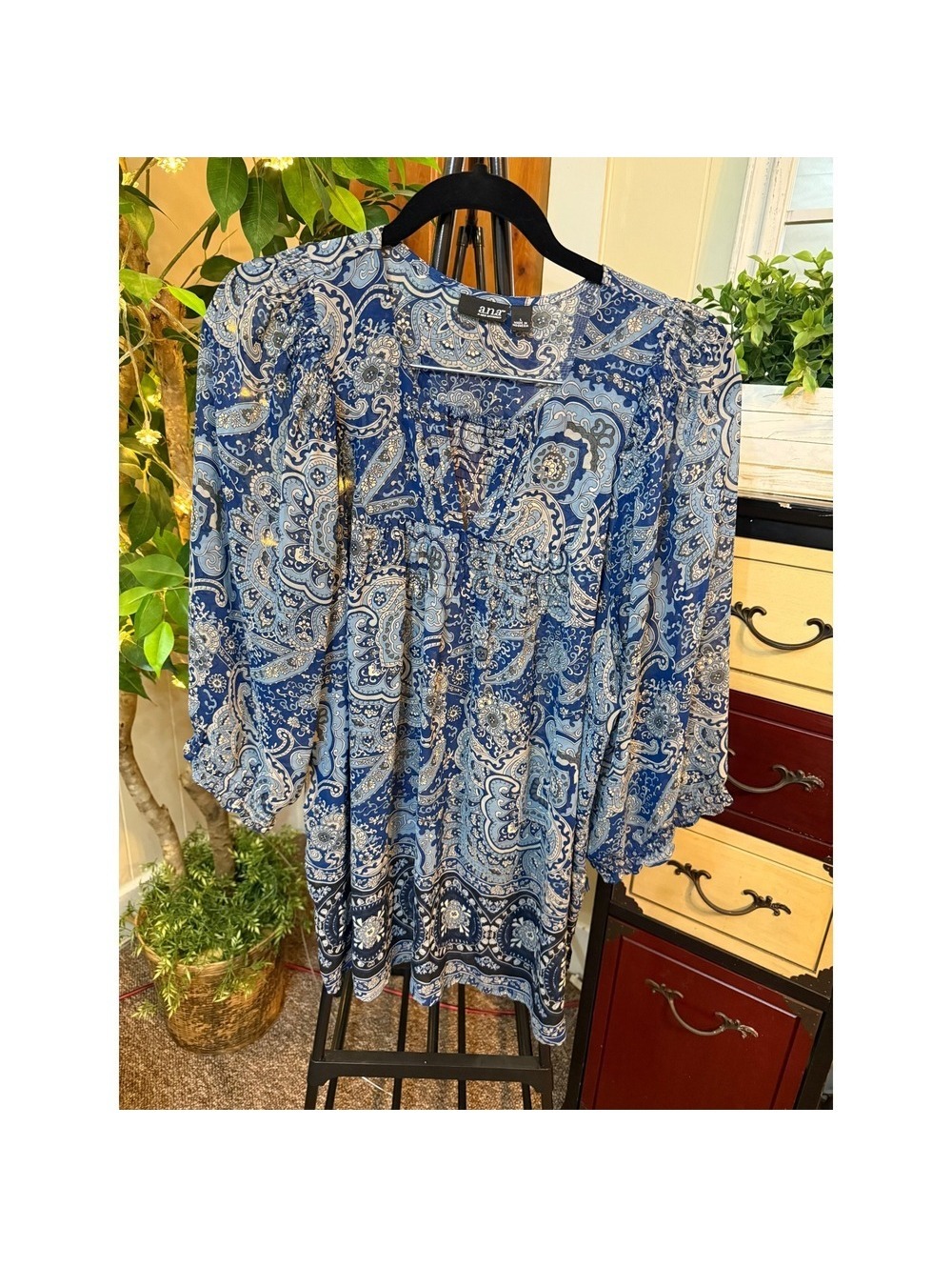 a.n.a. A New Approach Women's Large Blue Paisley Boho Tunic Blouse 3/4 Sleeve